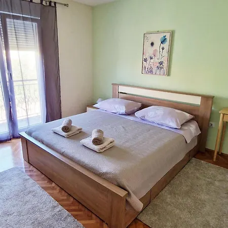Apartament Dubravko *